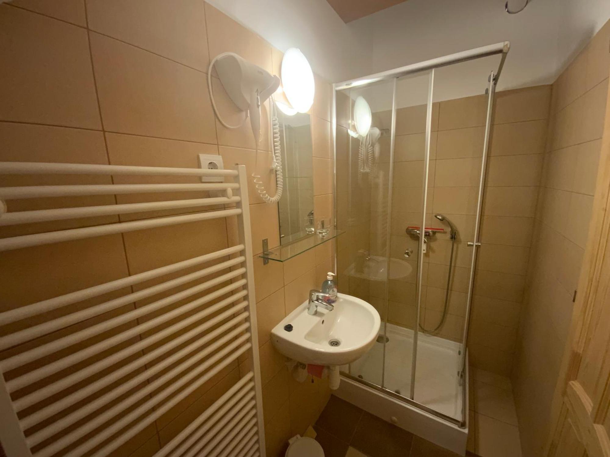 Elso Fecske Apartmanok Шиофок Экстерьер фото