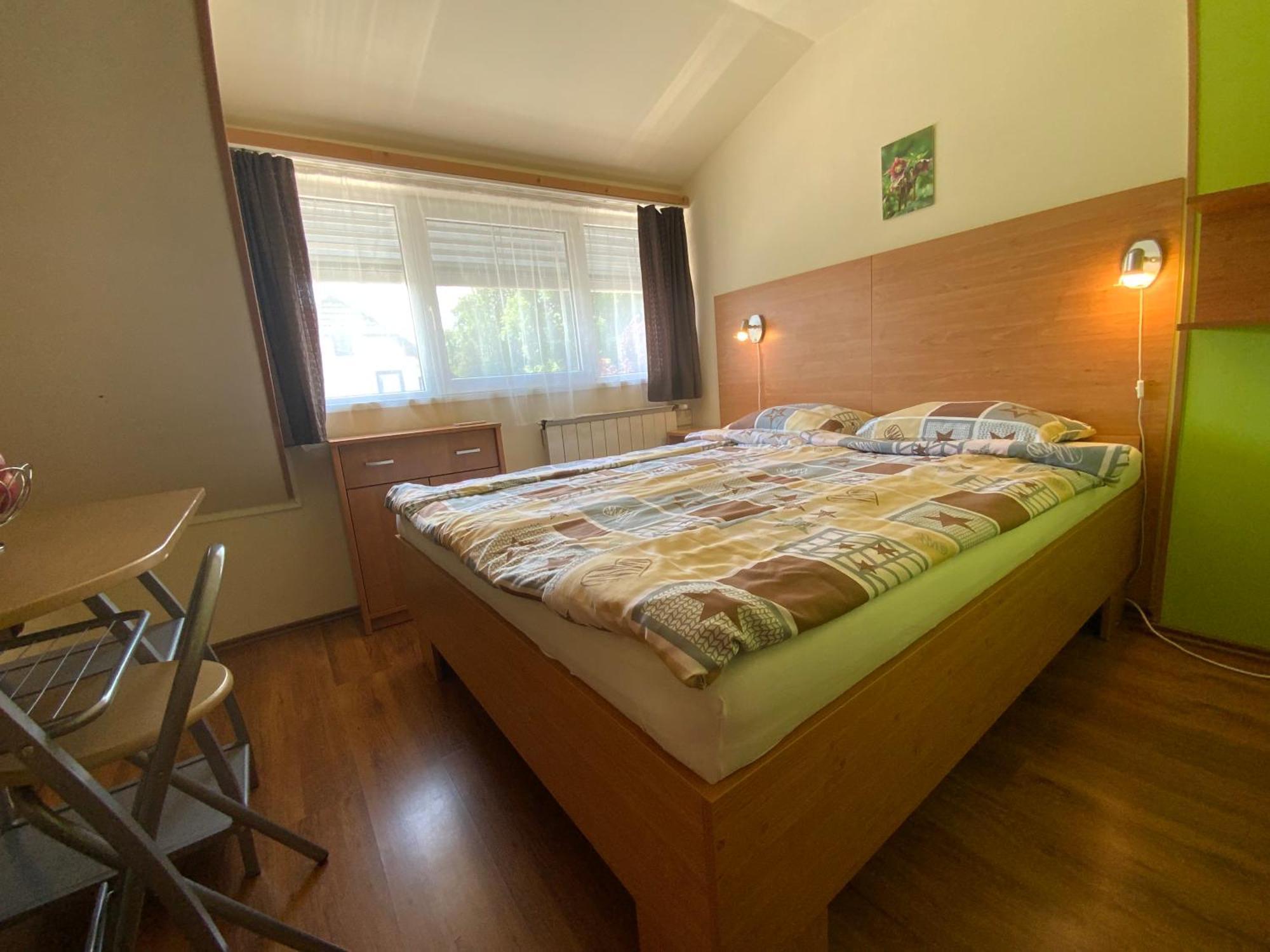 Elso Fecske Apartmanok Шиофок Экстерьер фото