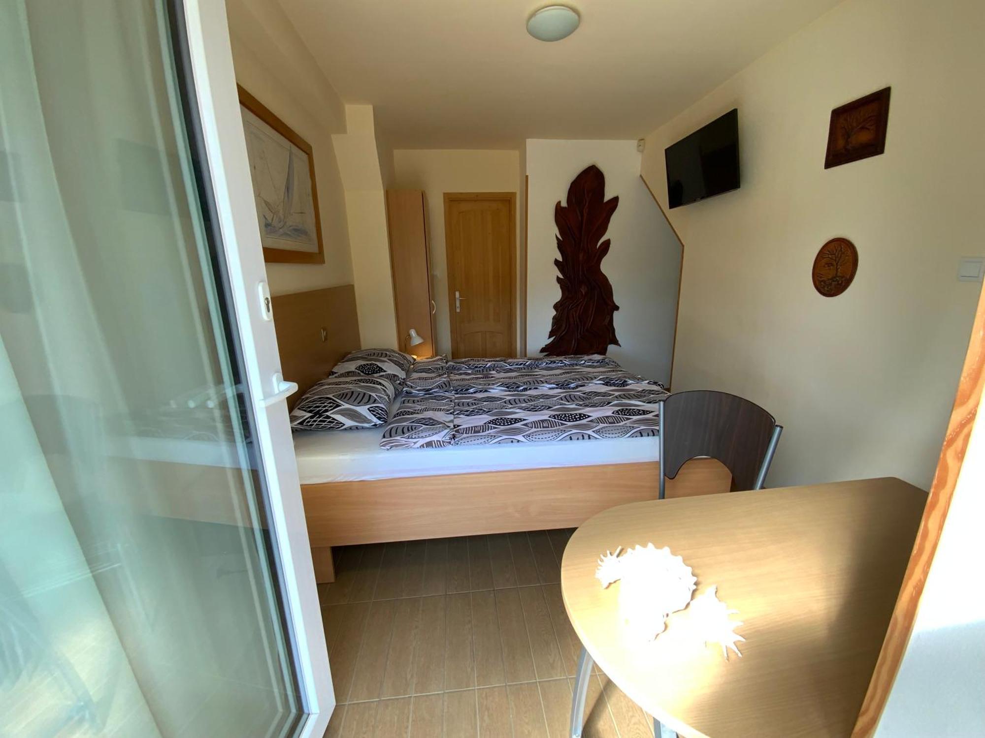 Elso Fecske Apartmanok Шиофок Экстерьер фото